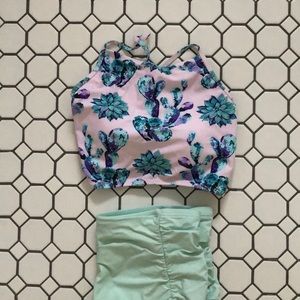 🏝Cupshe cactus swim top